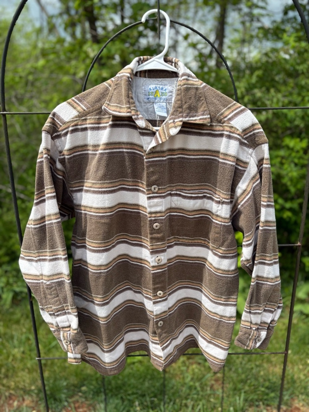 Vintage Alaska Brown White Striped Men's Large Button-Down Long Sleeve Shirt